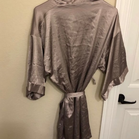 NEW VERY SEXY Silky Satin Robe Kimono S/M - Picture 3 of 8
